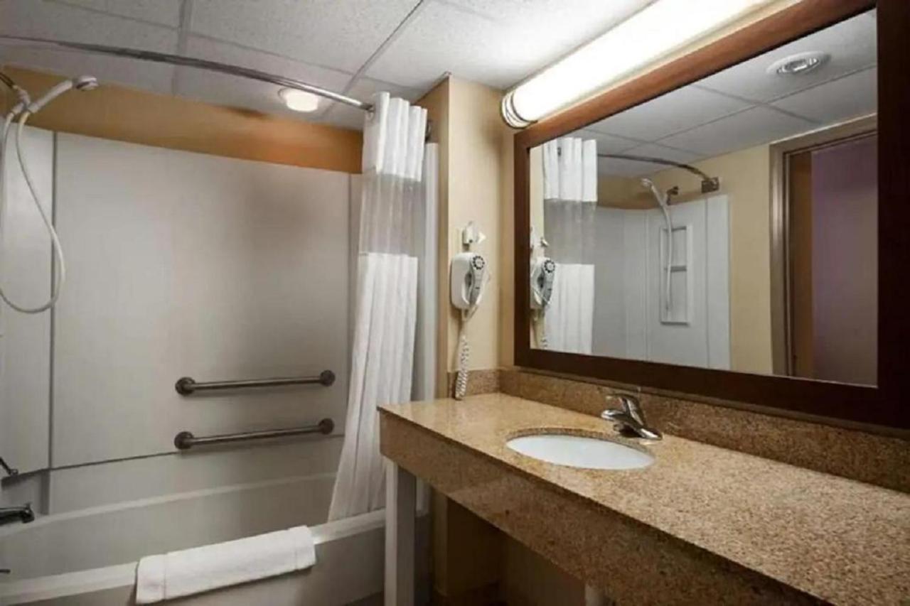 Quality Inn Radford-West Blacksburg I-81 Exterior photo